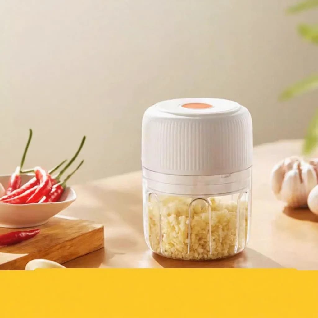 Přenosný elektrický sekáček na česnek 250ml bezdrátový grinder