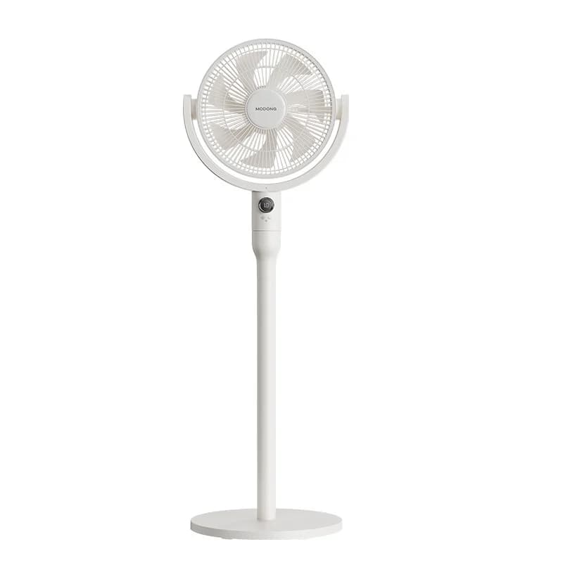 Stolní cirkulační ventilátor s hlasovým ovládáním a oscilací