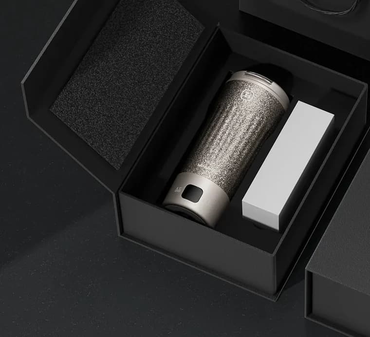 Titanium elektrický cestovní hrnek 400ml s displejem teploty