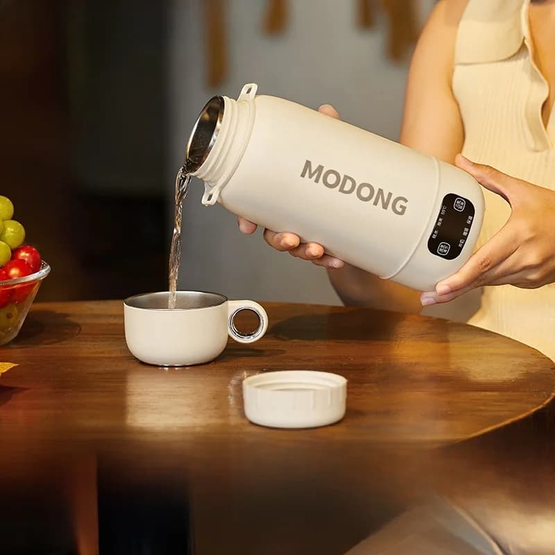 Přenosná elektrická konvice na cesty, do auta a do zásuvky 1L
