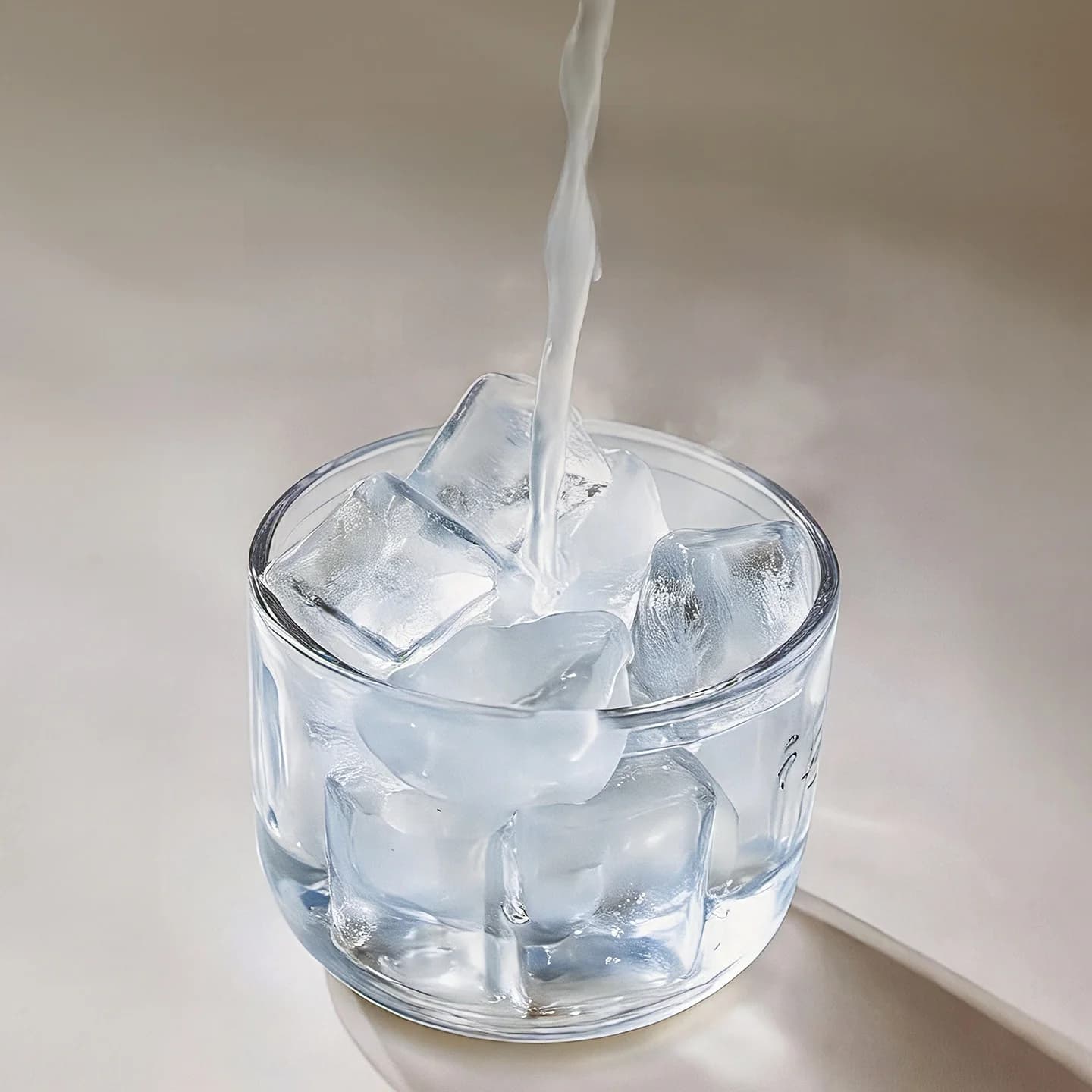 Elektrický sekáček na česnek, mini food procesor 300 ml, 5 V, 45 W