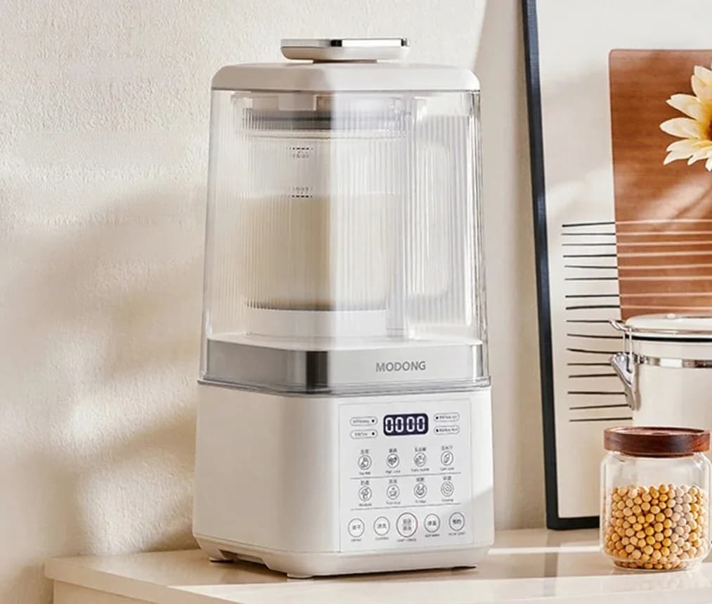 Ohřívací mixér se dvěma nádobami a automatickým udržováním teploty