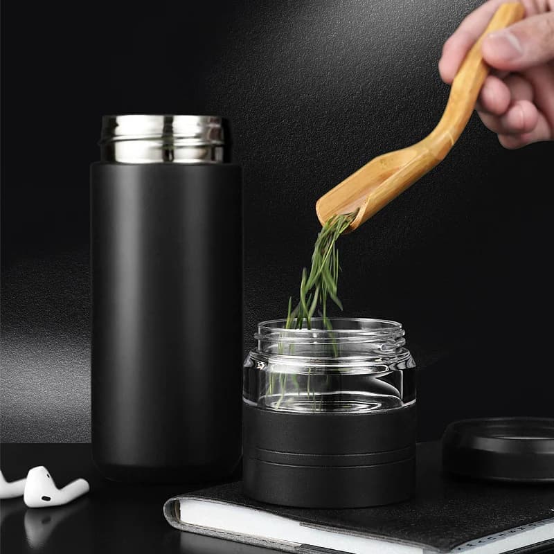 Termoska na čaj s infuzérem 500 ml
