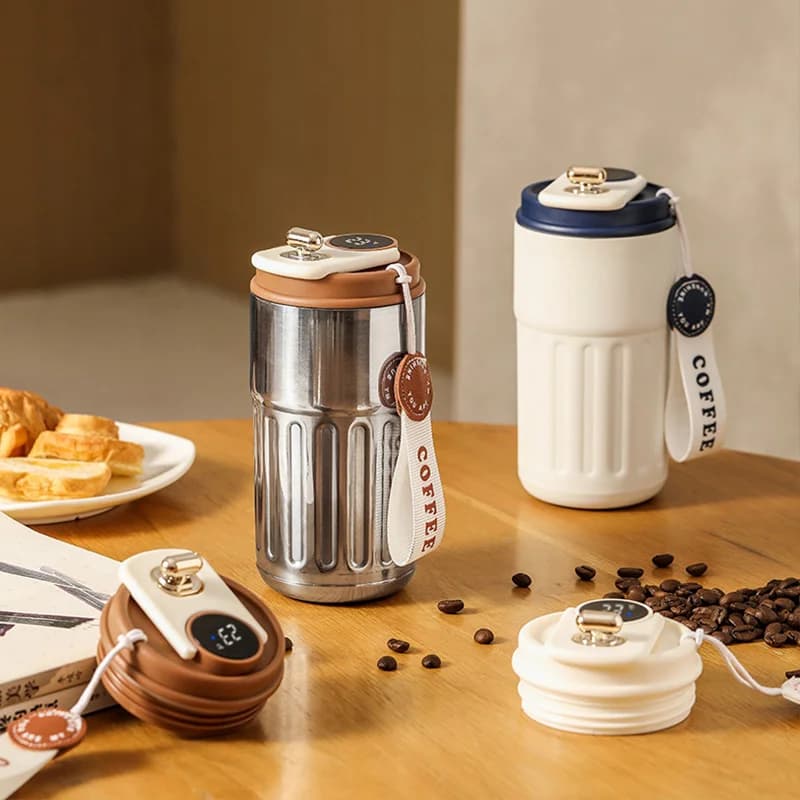 450ml termohřnek s displejem teploty