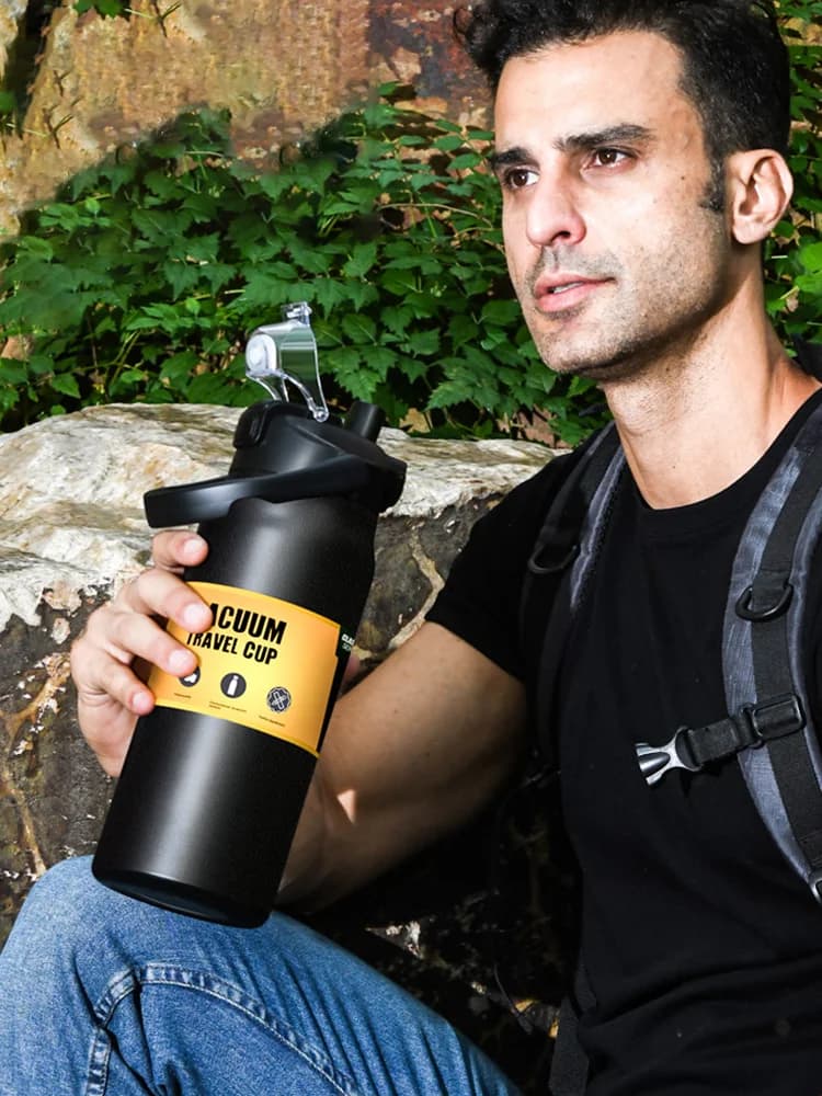 Outdoorová termoska s brčkem 0.8-1.5L